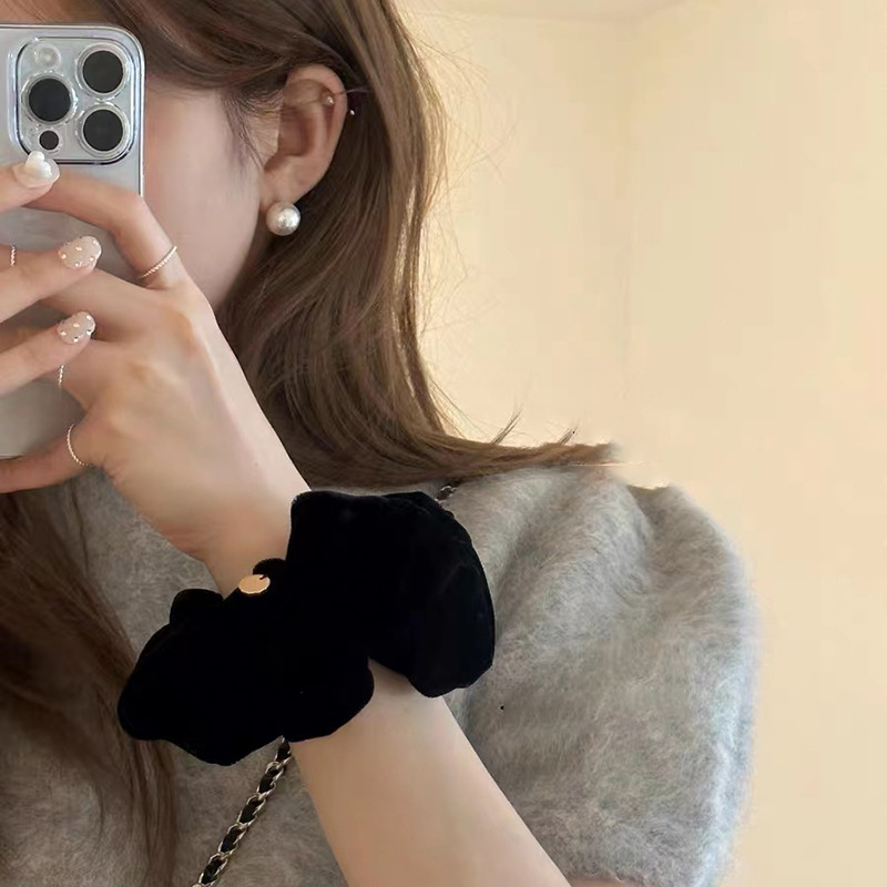 Woman Elegant Velvet Elastics  - مراجعة Tablet Holder Accessories وسعره