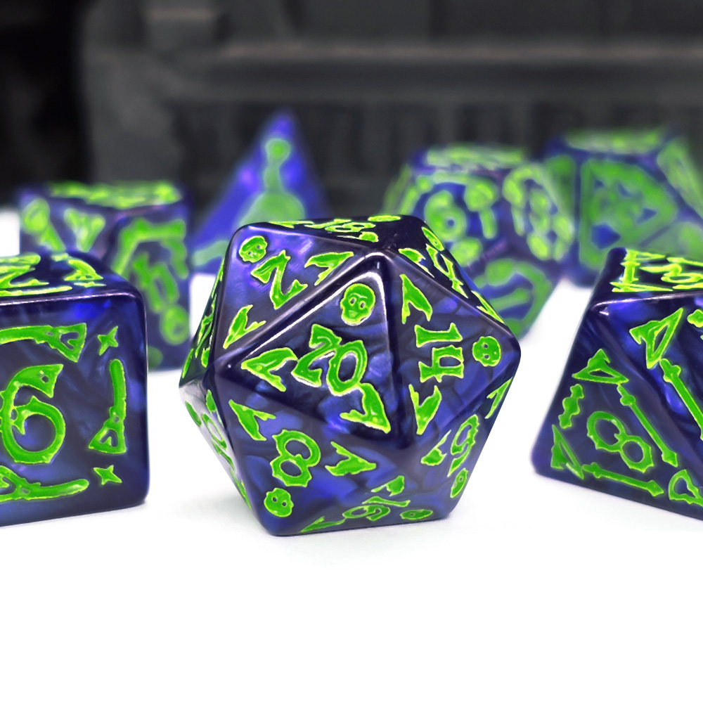 Cthulhu Dark Blue & Neon Green - مراجعة Tablet Accessories Kit وسعره