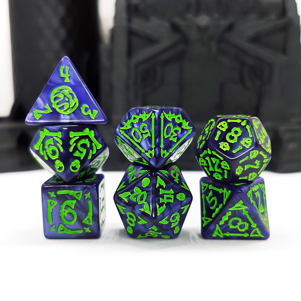 Cthulhu Dark Blue & Neon Green - مراجعة Tablet Accessories Kit وسعره