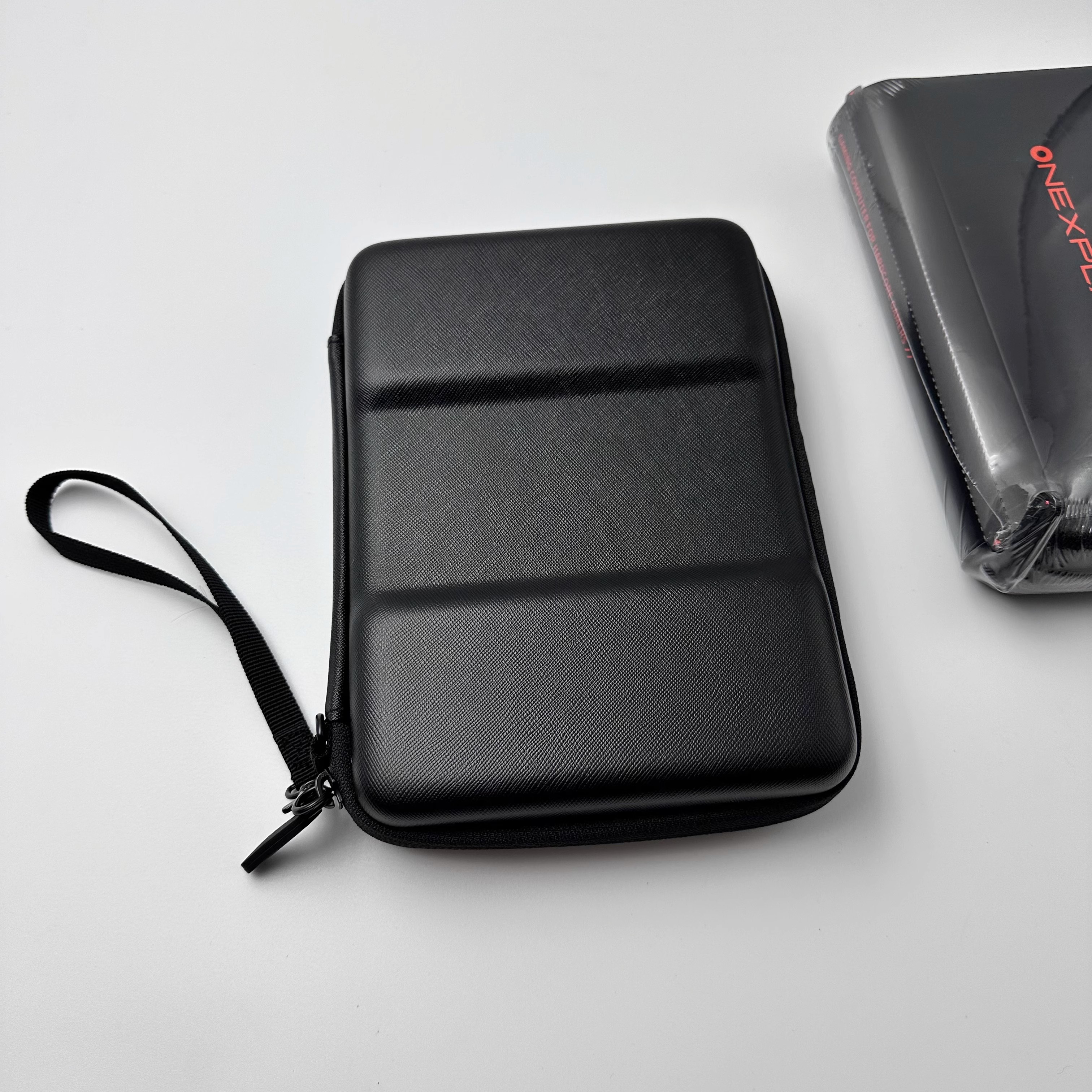 Onexplayer G1 Game Handheld Co - مراجعة Tablet Accessories Bag وسعره